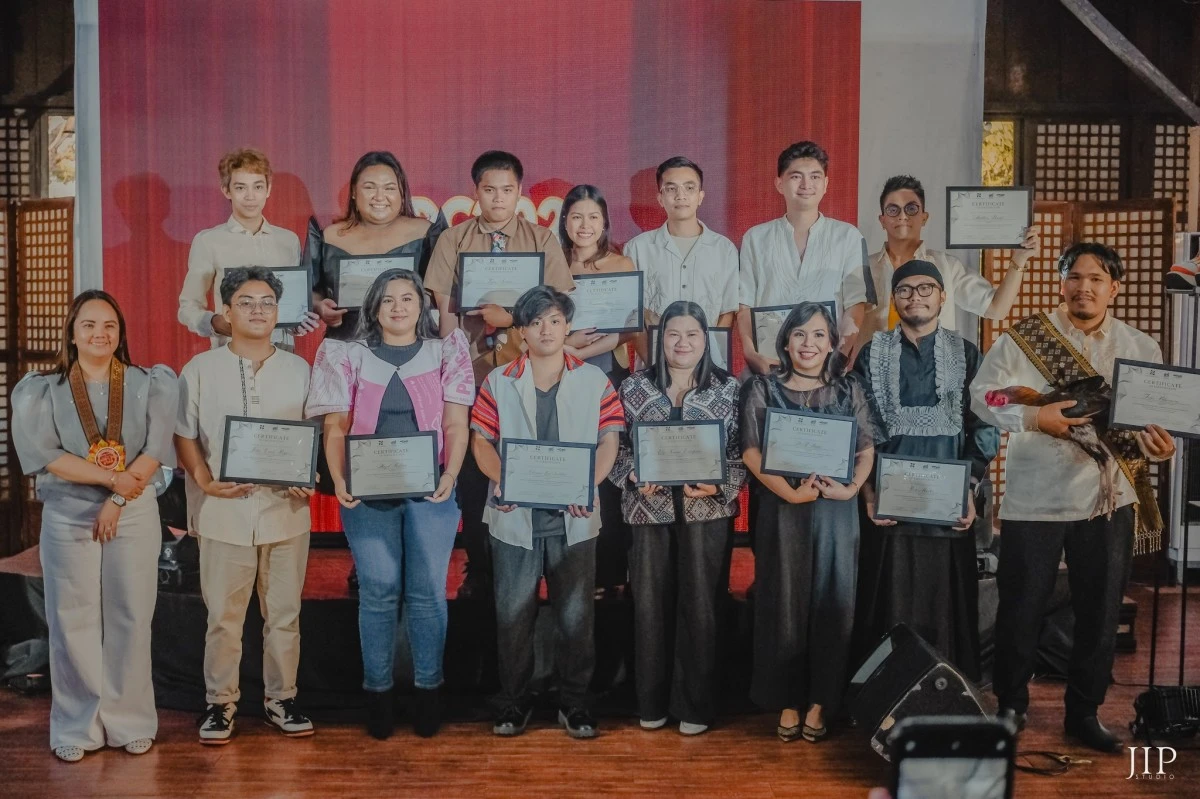 Mia Santos (far left) with the 10th FFDC finalists during the awarding ceremony held at Kapitan Moy, Marikina City