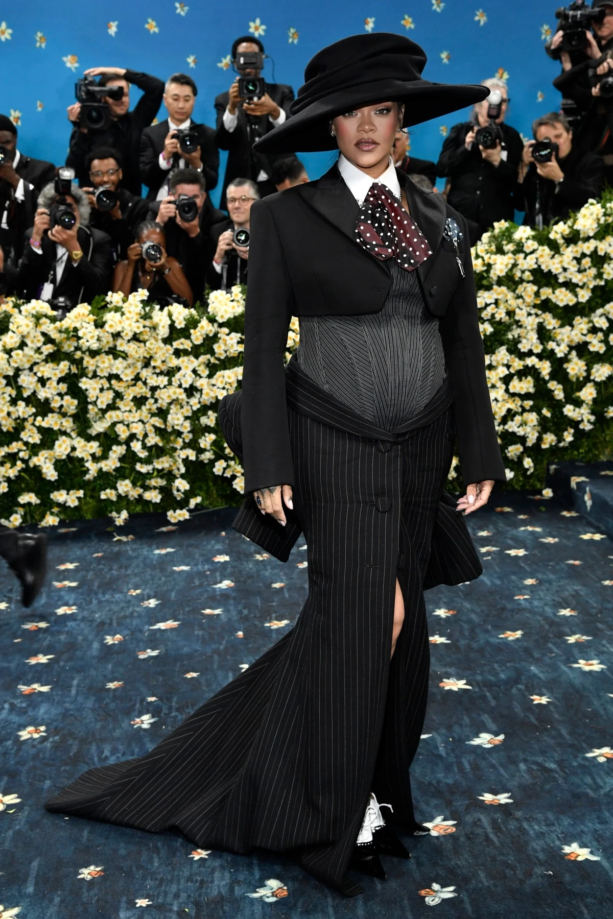 Rihanna in Marc Jacobs