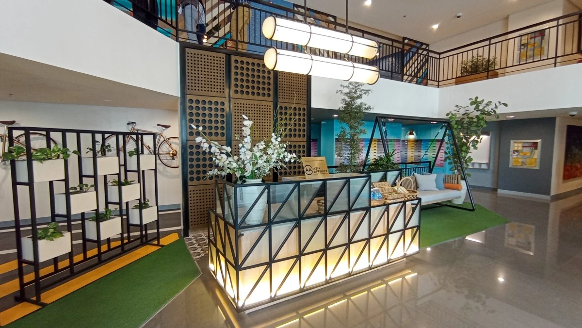 Bryant Parklane's co-working space-inspired lobby, designed similarly to Google's offices, aims to foster a sense of community among younger millennials and is the first of its kind in the country.