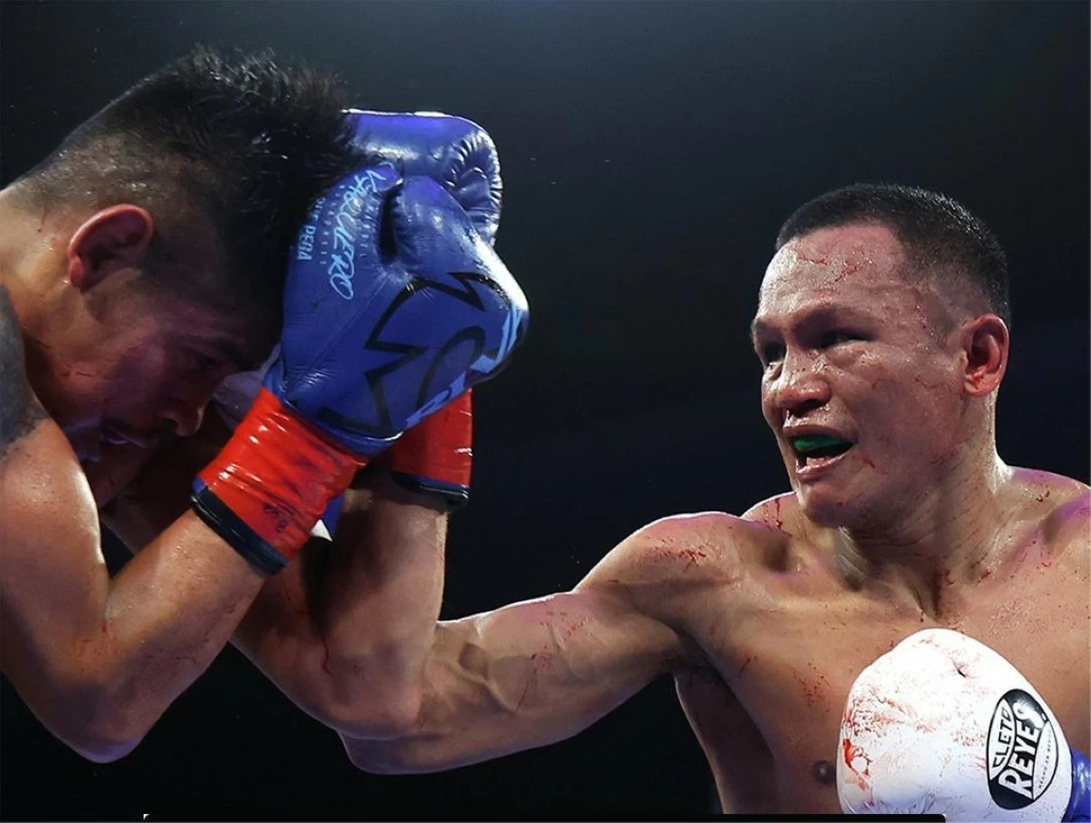 Charly Suarez, right. (Top Rank)