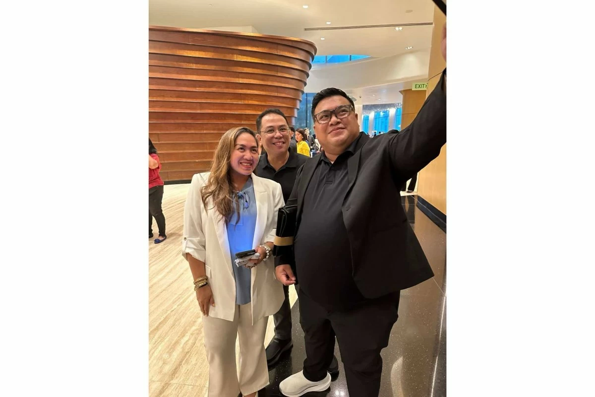 Nian Rigor and Ian Belleza with friend
