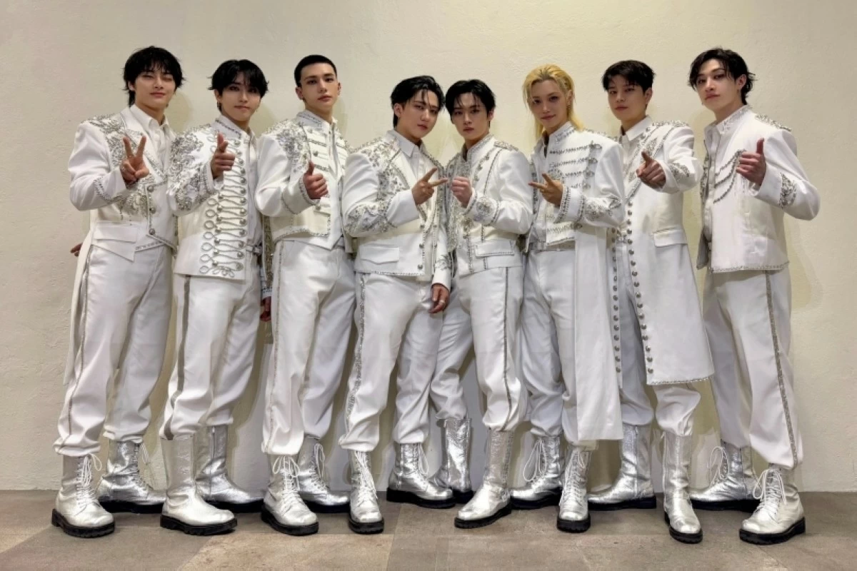 Stray Kids (Instagram)