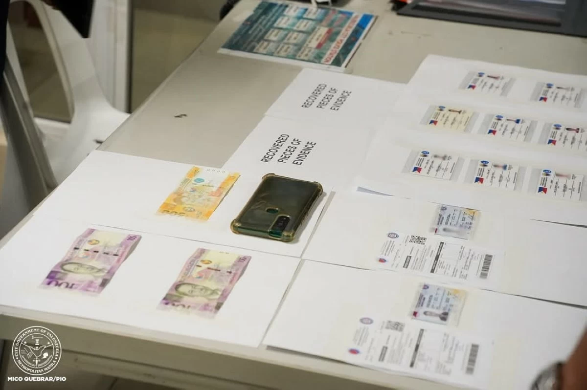 Authorities recovered several pieces of evidence from the suspect. (Photo from Valenzuela City Government)