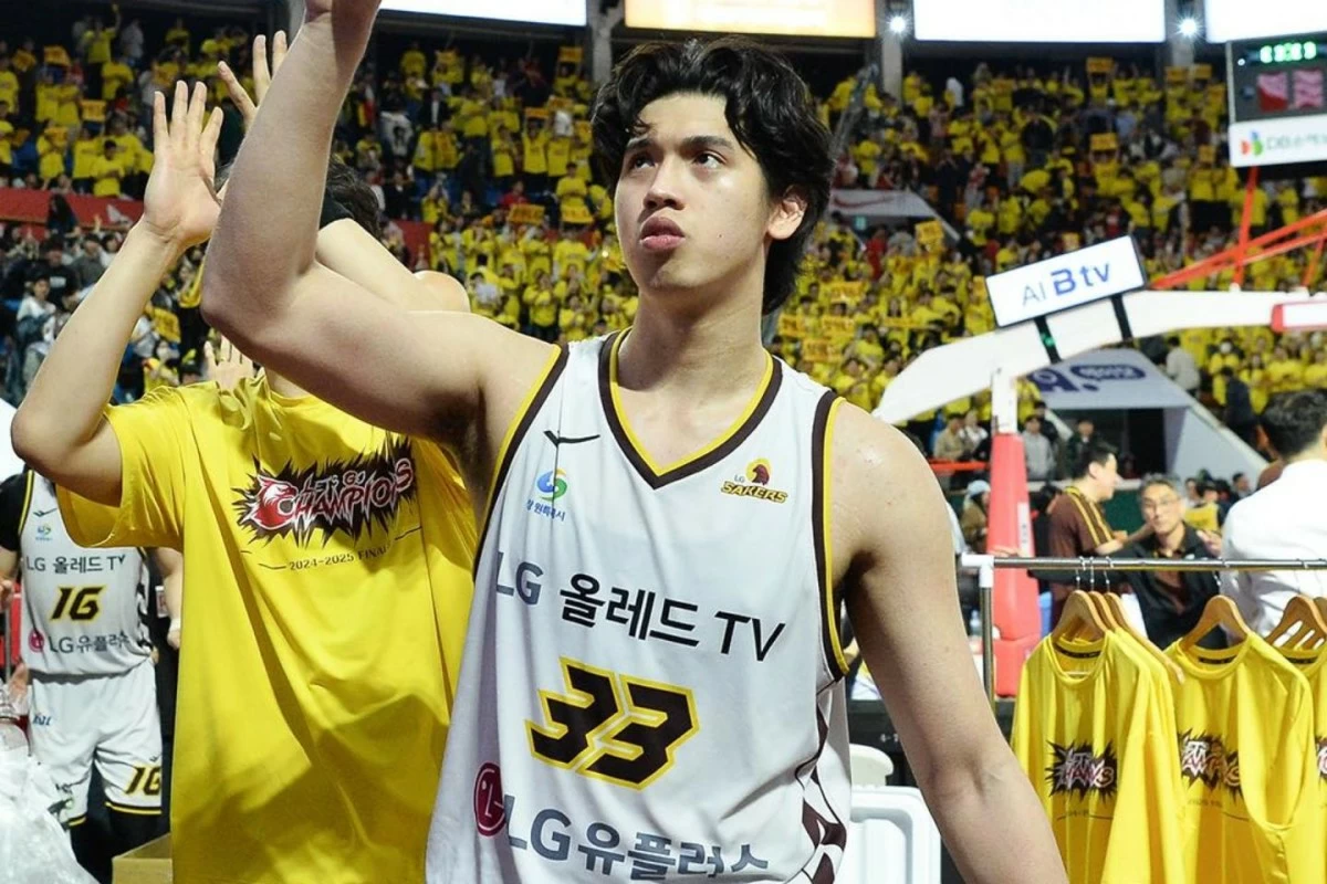 Carl Tamayo becomes the second Filipino cager to win a KBL title. (KBL)