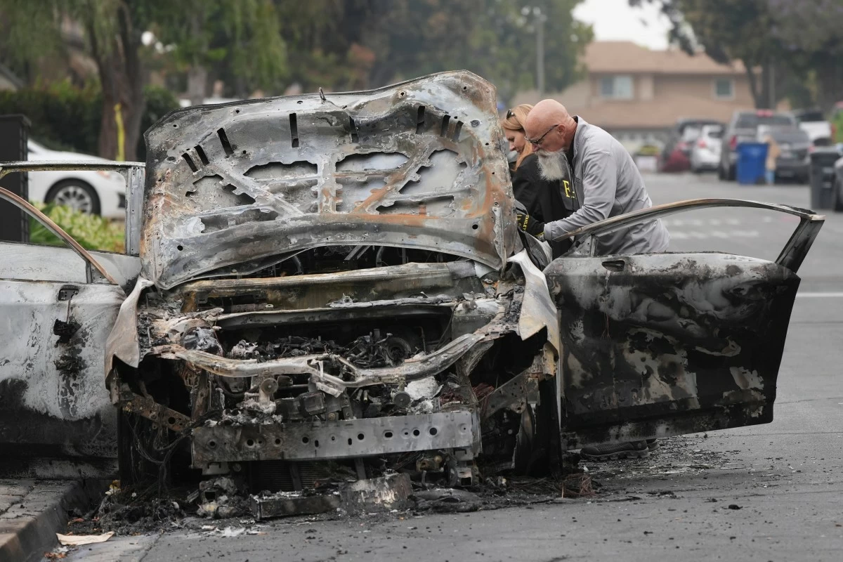 INVESTIGATORS work at the site of a plane crash Friday, May 23, 2025, in San Diego, California, United States. (AP)
