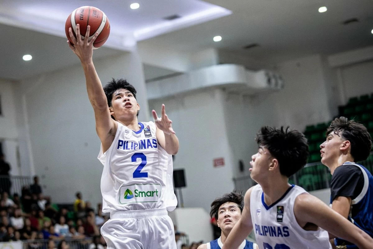 Jolo Pascual goes for a layup vs Thailand (SBP photo)