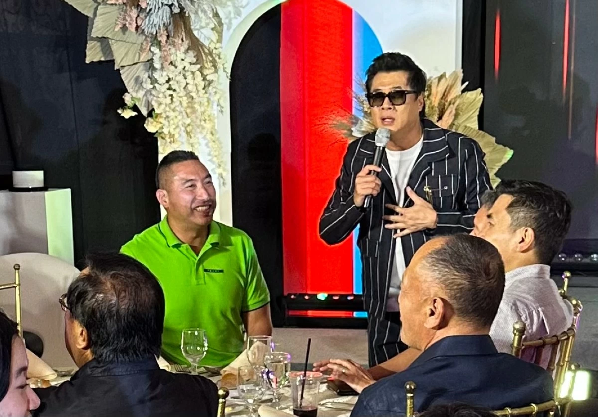 San Juan Mayor Francis Zamora and Randy Santiago