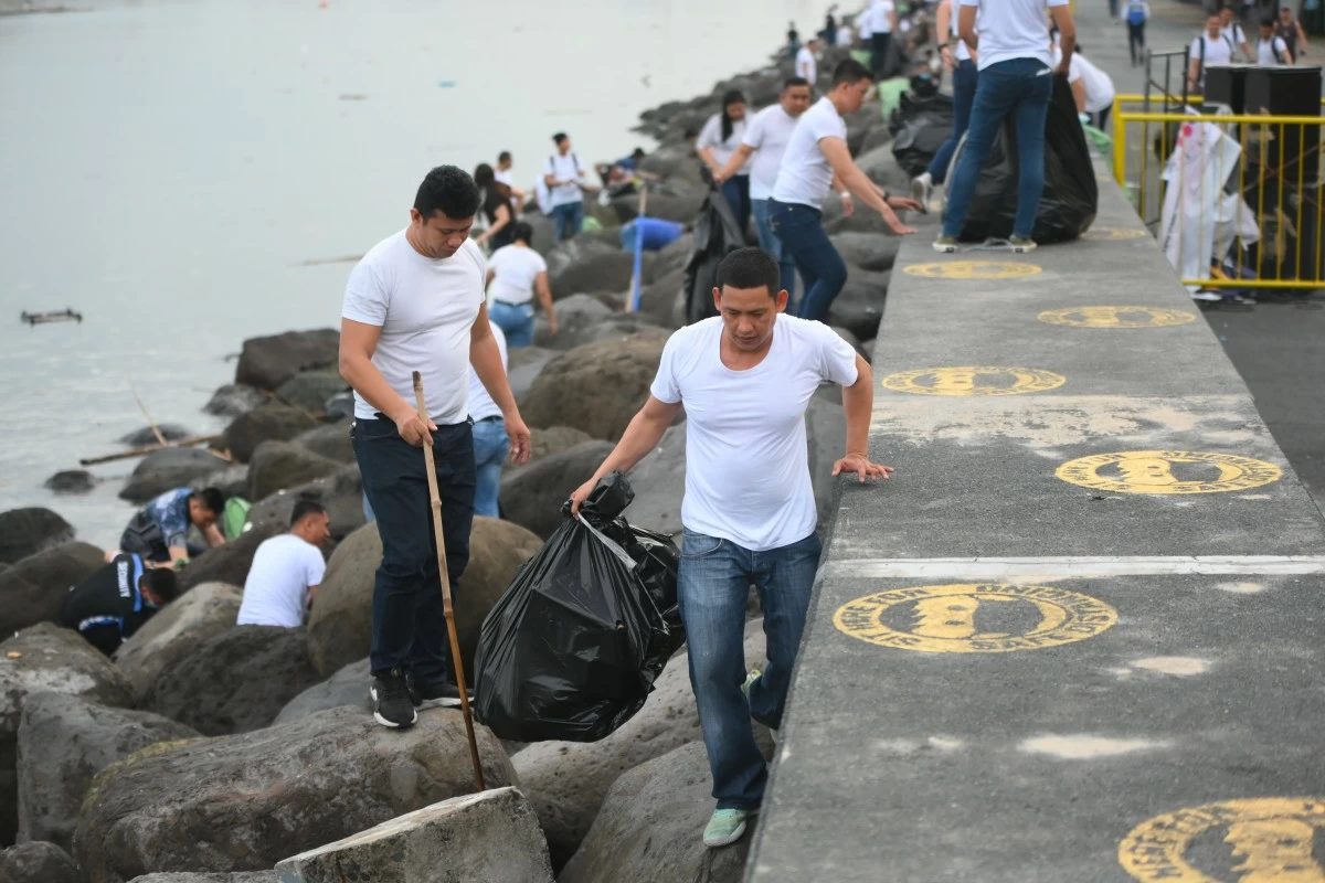 Through active participation in the coastal cleanup, employees demonstrate a shared commitment to environmental initiatives and fostering a culture of collective responsibility.
