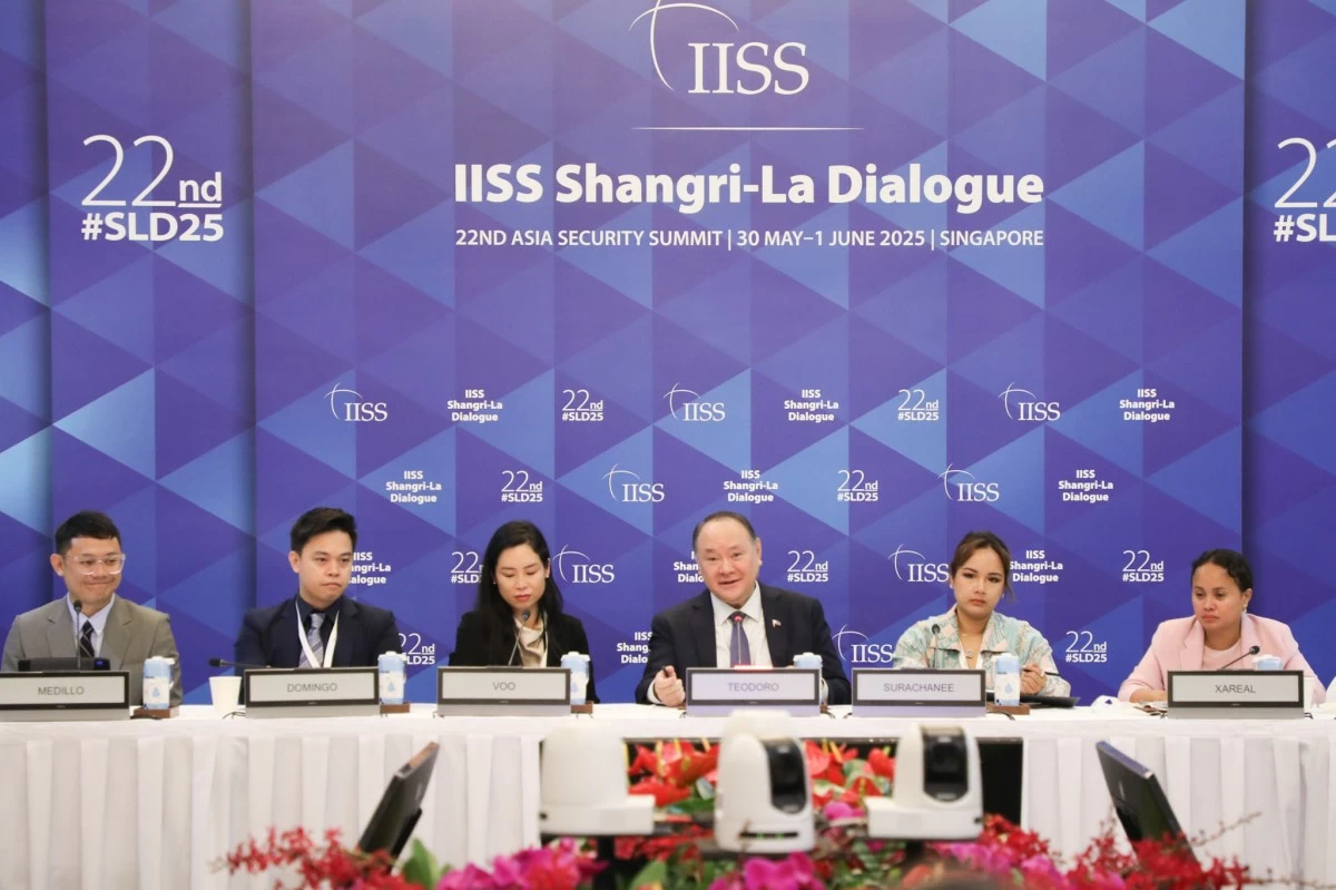 Department of National Defense (DND) Secretary Gilberto Teodoro Jr. addresses young professionals and strategic thinkers at the Young Leaders Ministerial Roundtable of the Shangri-La Dialogue in Singapore on June 1, 2024. (Photo: DND)