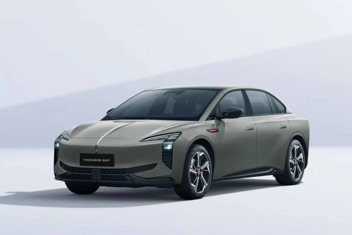 Hongqi EH7
