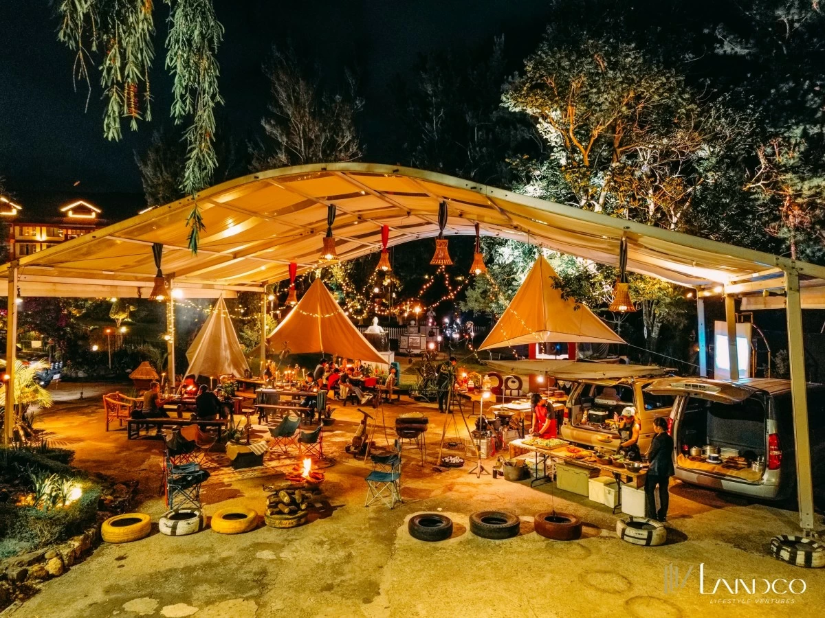 The Mountain Man set up featuring Cordilleran open-pit fire dinner