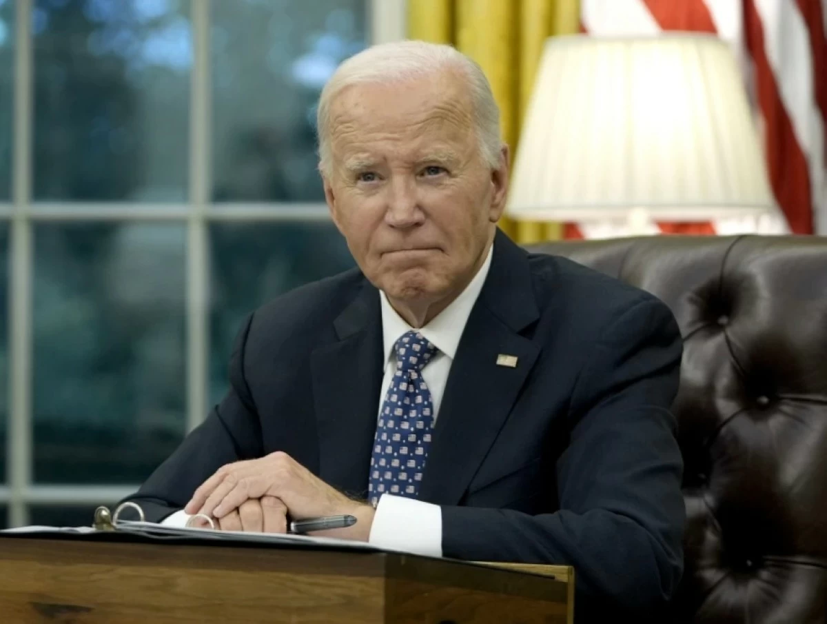 FILE - President Joe Biden speaks from the Oval Office of the White House in Washington, Sept. 30, 2024. (AP Photo/Mark Schiefelbein, File)