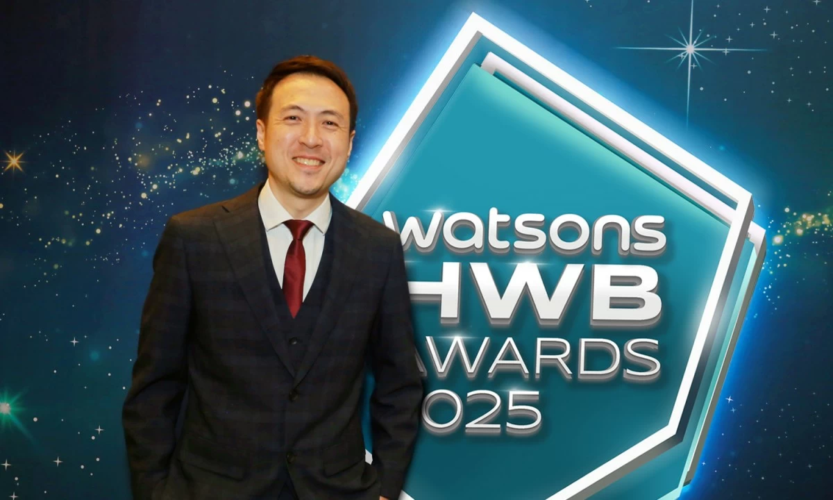 Jefferson L. Go, chief operating officer of Watsons Philippines, leads the 2025 Watsons HWB Awards celebration.
