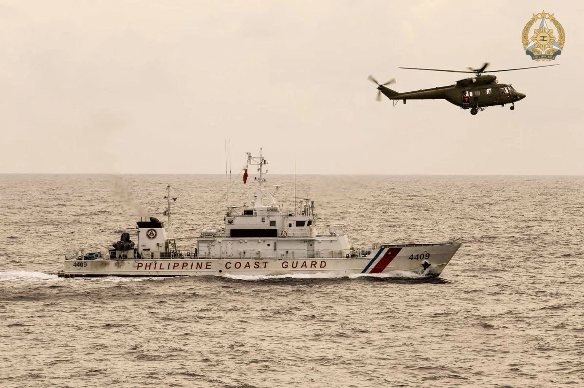 The Philippine Coast Guard's BRP Cabra (MRRV4409) and Philippine Air Force Sokol helicopter take part in the exercise, enhancing interoperability with U.S. forces in support of future HADR missions. (photo: Armed Forces of the Philippines)