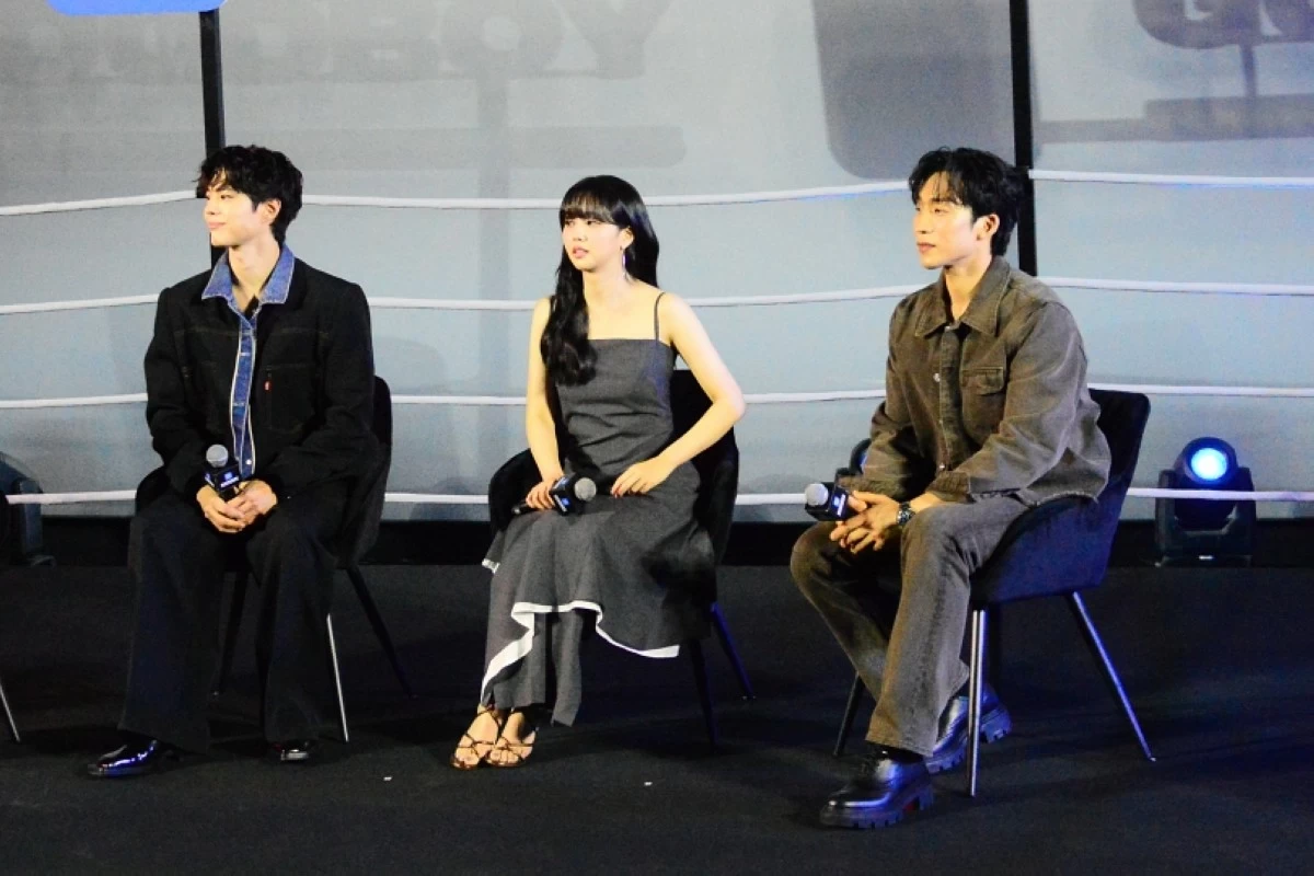 Korean stars (from left) Park Bo-gum, Kim So-hyun and Lee Sang-yi at the press conference for Prime Video's 