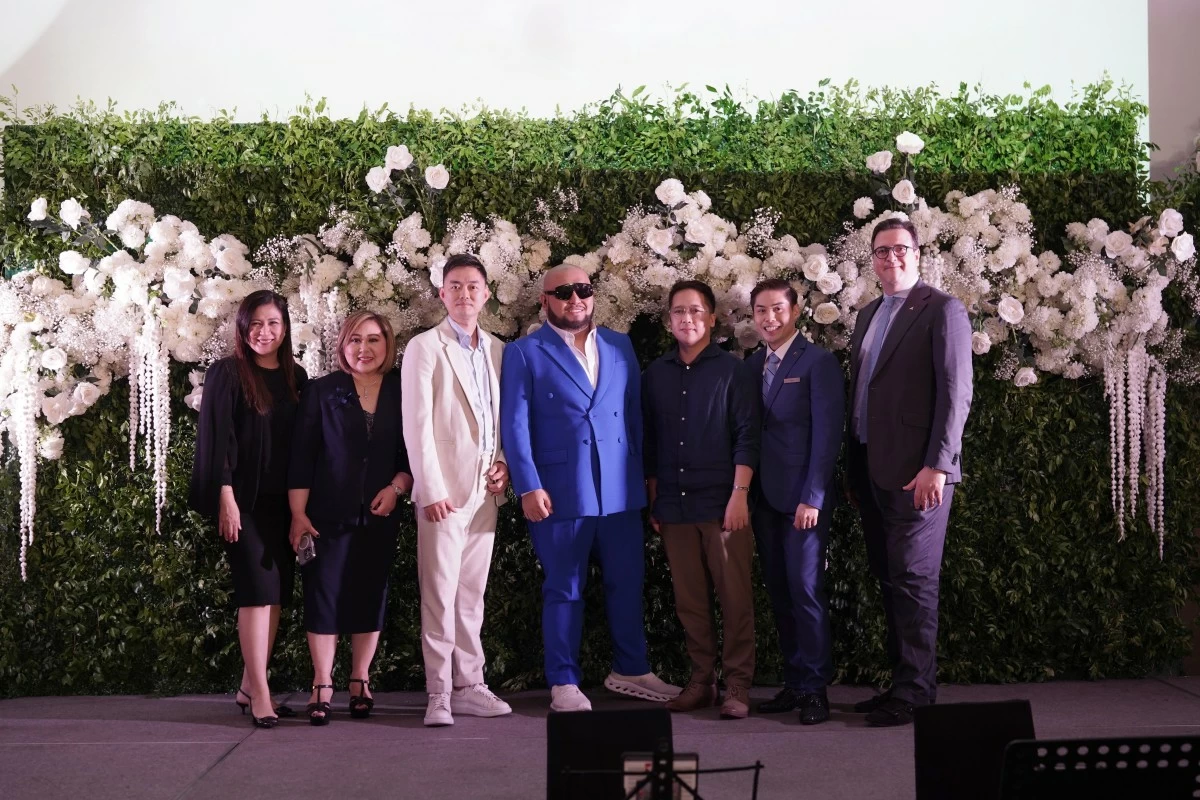  Joanne Gomez, Kutchie Zaldarriaga, Tiger Lim, Dave Sandoval, FJ Sionson, Fonzy Mendoza, and Fabio Berto 
