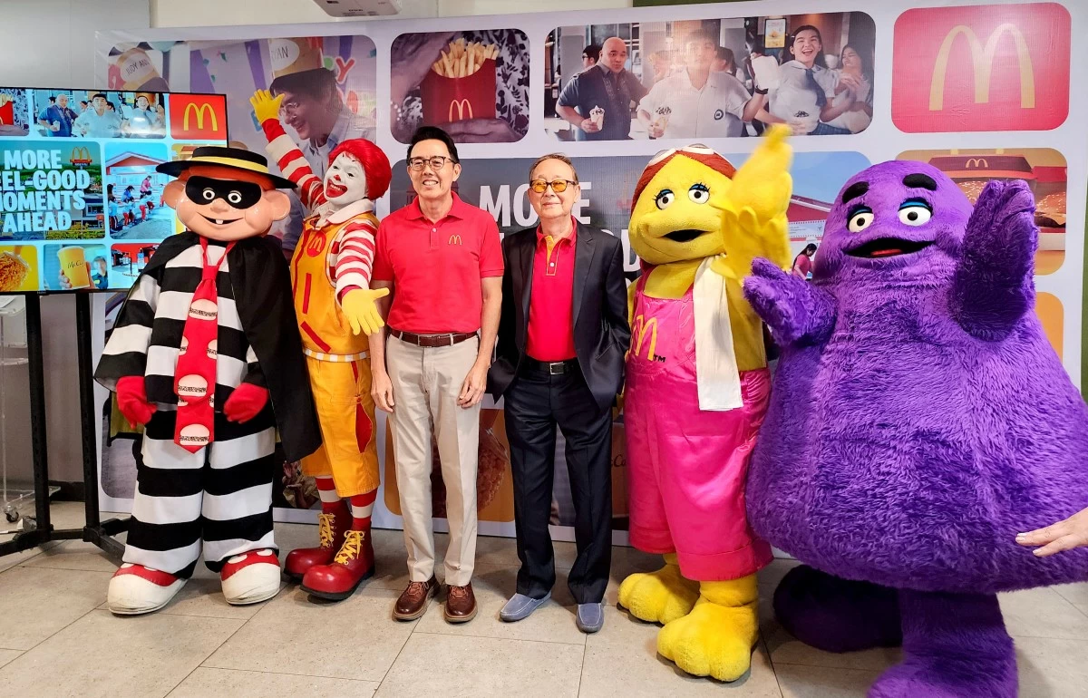 George T. Yang and son Kenneth, the last 