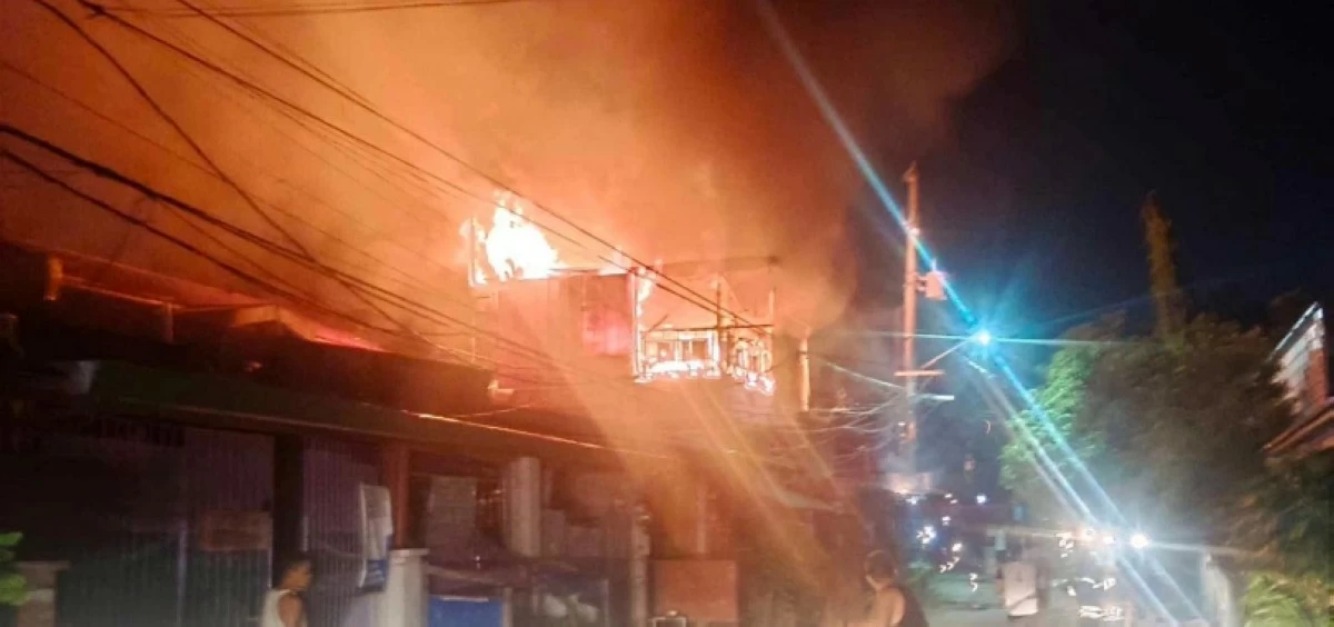 The fire in Sto. Niño Village in Barangay Tunasan, Muntinlupa on June 13 (Photo from the Muntinlupa City Department of Disaster Resilience and Management)