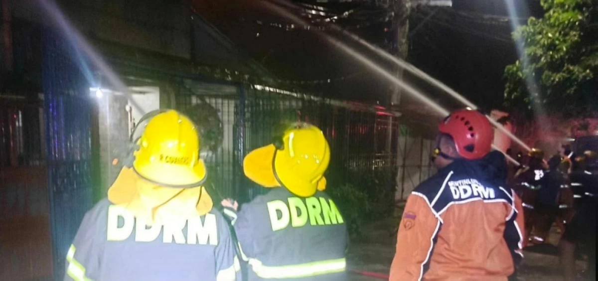 The fire in Sto. Niño Village in Barangay Tunasan, Muntinlupa on June 13 (Photo from the Muntinlupa City Department of Disaster Resilience and Management)