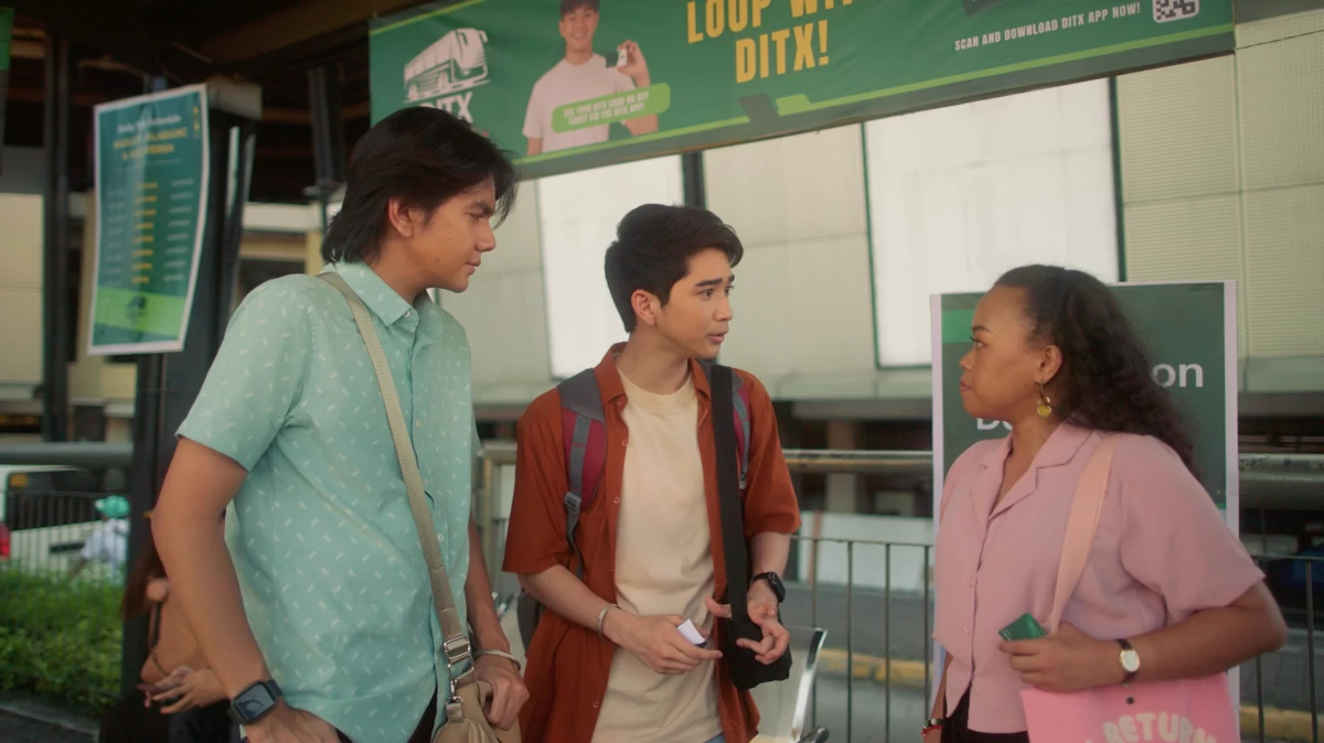 Zaijian Jaranilla (center) in a scene from 'Si Sol at si Luna'