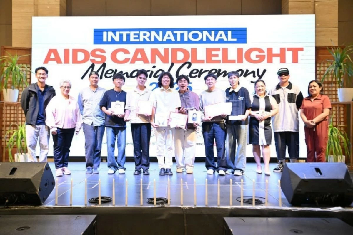 The  International AIDS Candlelight Memorial Day in Taguig (Photo from the Taguig Social Hygiene Clinic & Drop-In Center)