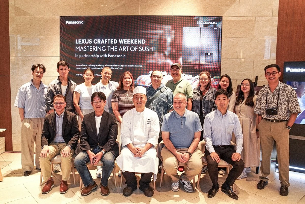 IN GREAT COMPANY: Event attendees, Chef Sato, and the Panasonic Philippines team come together to celebrate a shared passion for True Japanese Excellence.