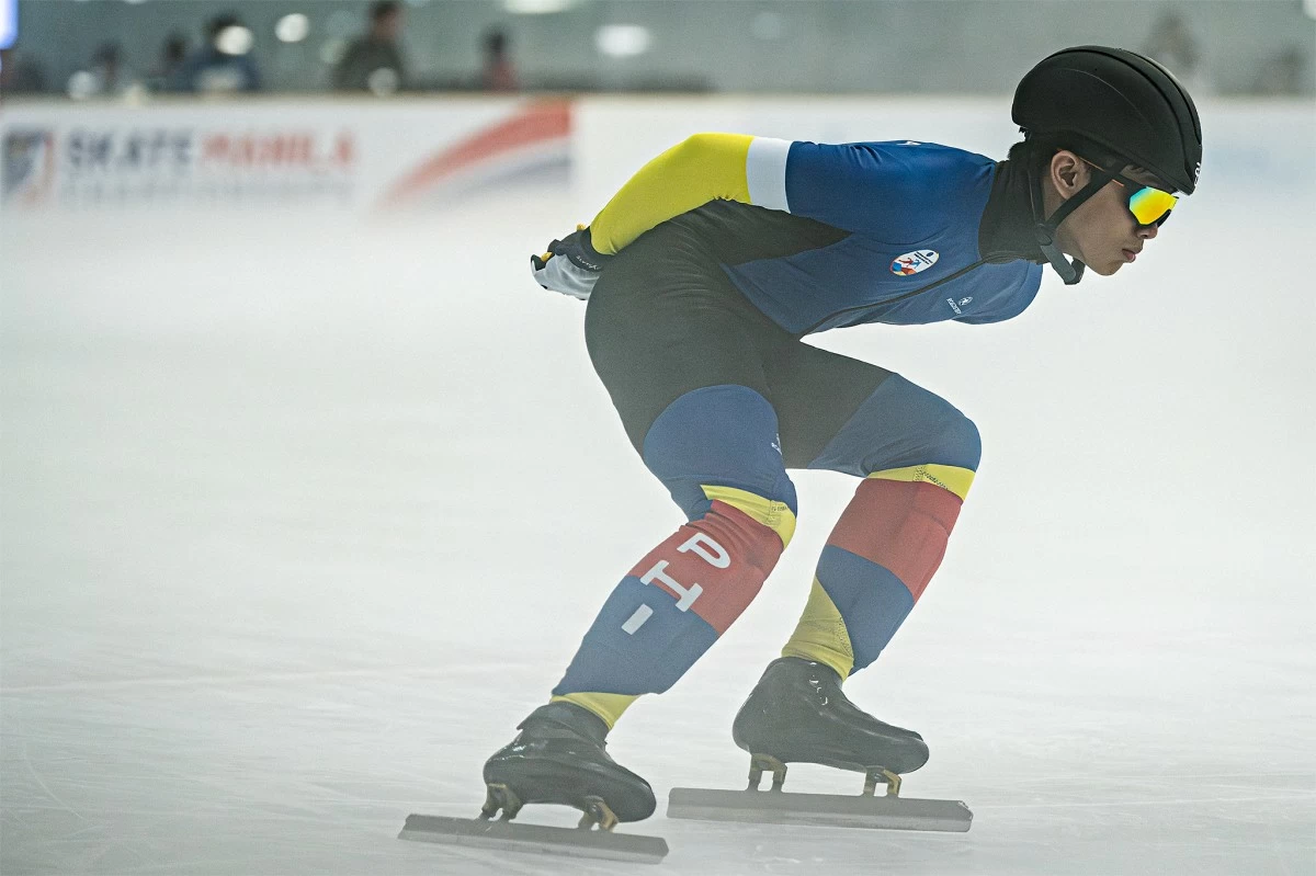 Whether you’re a first-timer or a seasoned skater, there’s a level for everyone on the ice.
