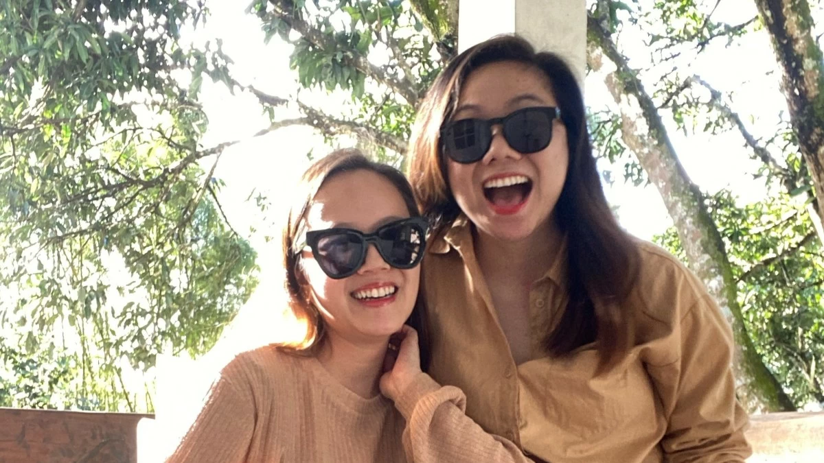 Lesley Ann Guevarra and Bea Besa