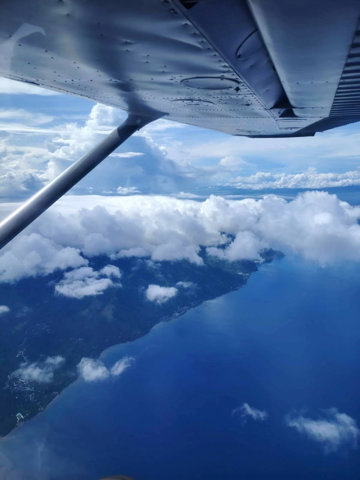 Photo shows the view from a Cessna 172 as the Aviation Regiment of the Philippine Army conducts a maritime air patrol over Central Visayas on June 19, 2025. (Courtesy of Aviation Regiment, Philippine Army)