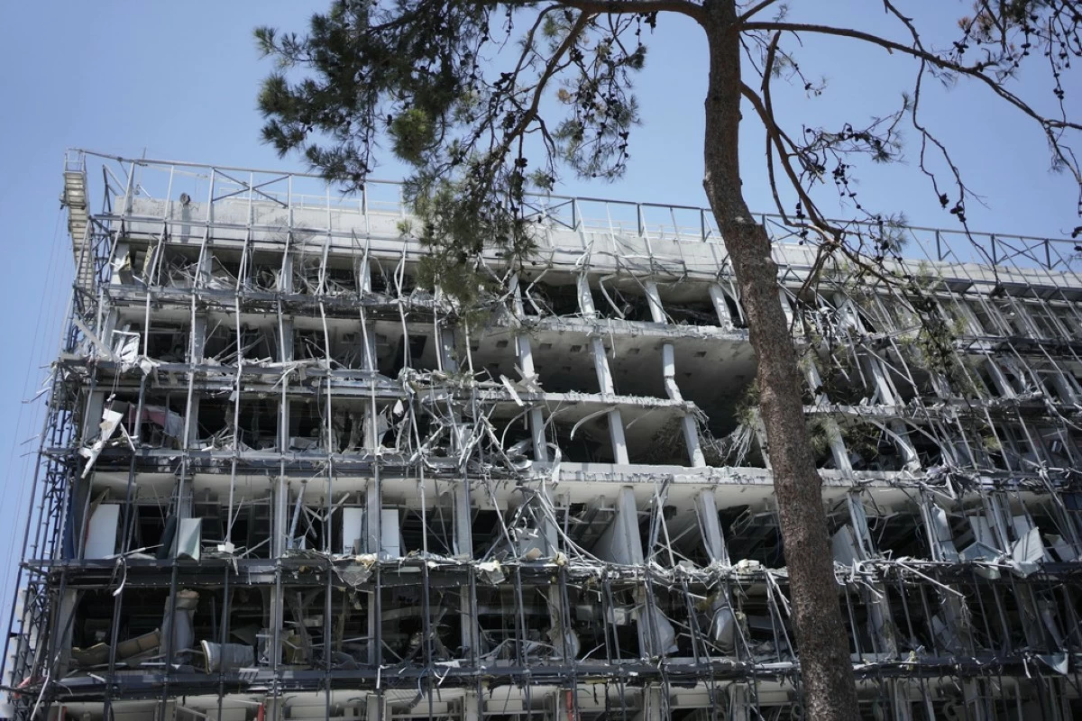 Damage to the Weizmann Institute of Science from an Iranian missile strike in Rehovot, Thursday, June 19, 2025. (AP Photo/Maya Alleruzzo)