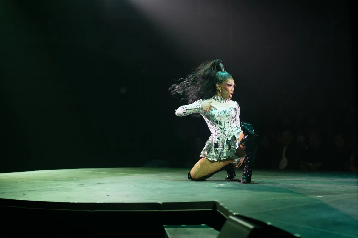 Zymba Ding as Katana G