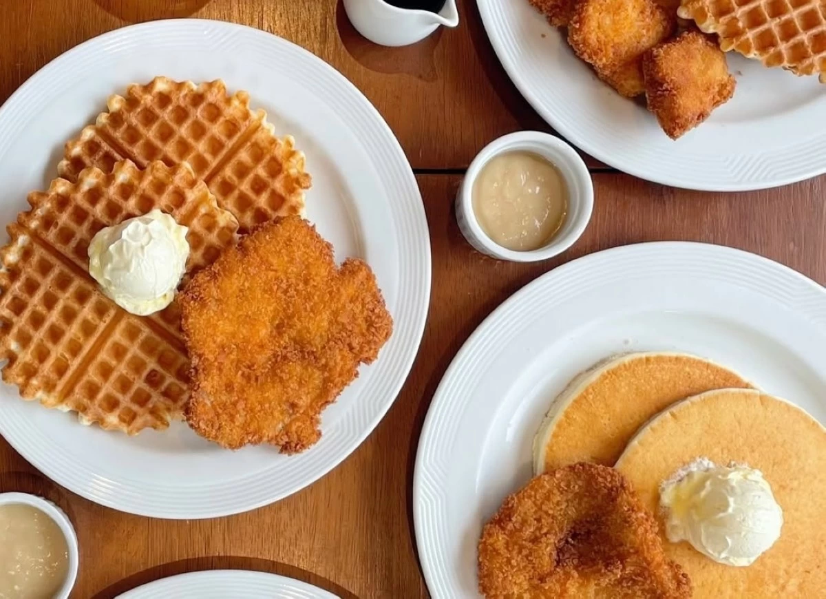 Pancake House, Upper Ground Level