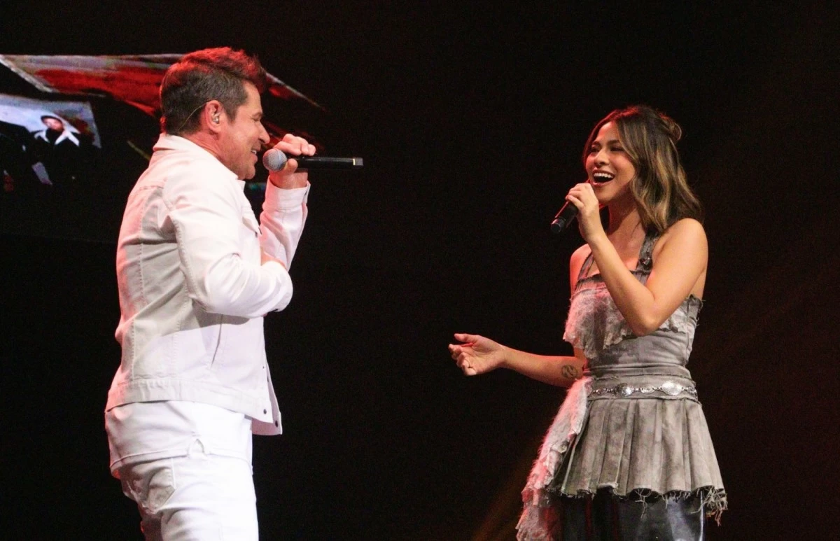 98 Degrees presents a mesmerizing performance of 'Mona Lisa' with Janine Teñoso.
