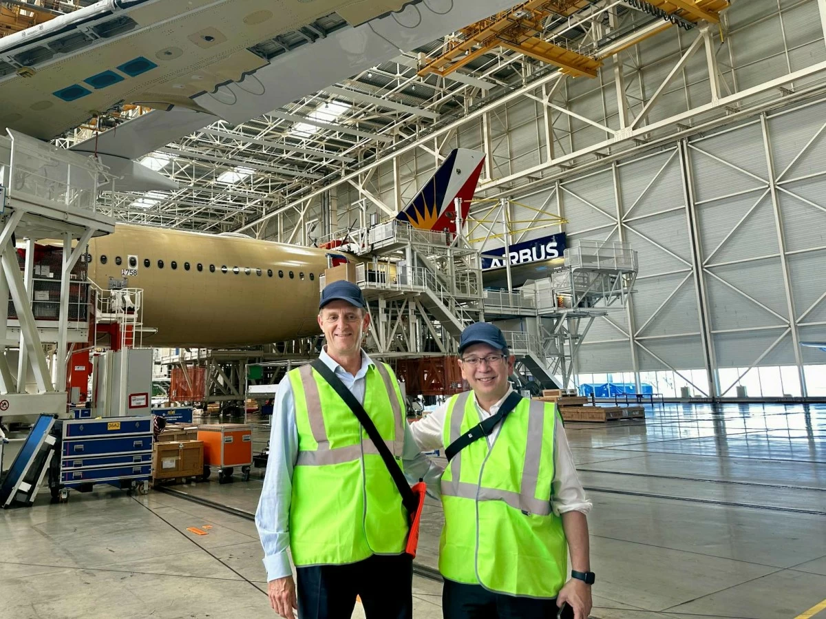 PAL President Richard Nuttall and Executive Vice President and COO Atty. Carlo Luis Fernandez (Photo by Rey Ilagan/Manila Bulletin)