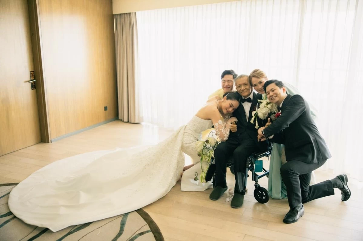 Jaz with her brother Jax, father Joey, mother Yolly, and brother JP Reyes