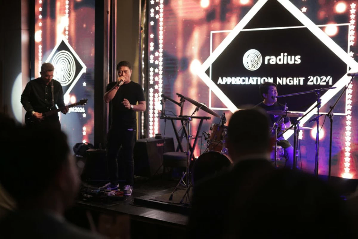 Quiel treats Radius valued clients to a live band performance during last year’s Appreciation Night