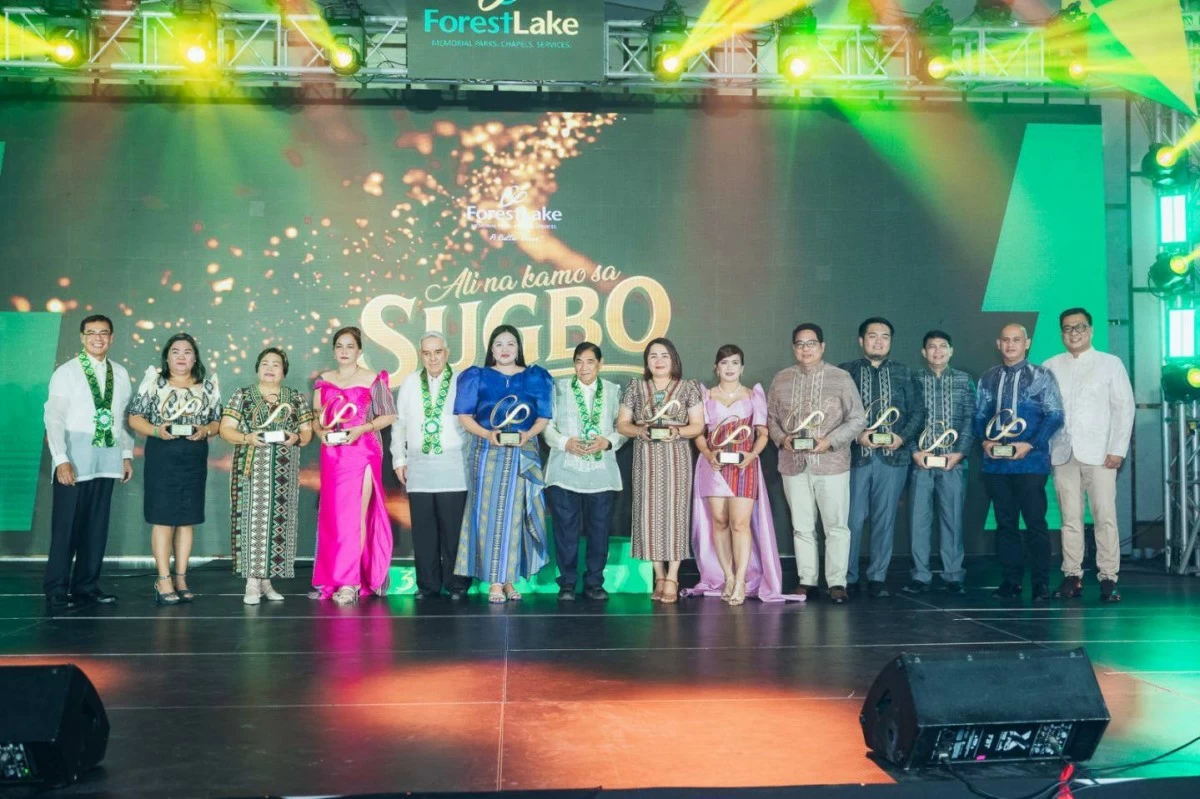 A moment of glory for the National Sales Awardees who exemplified hard work, excellence, and leadership across Forest Lake’s network (Ntl. Awardees)
