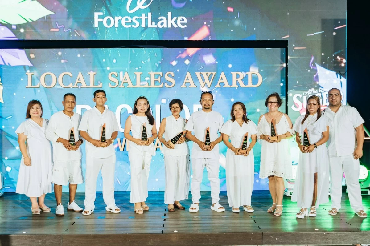 Sales champions from Visayas Region are recognized for their exceptional efforts in delivering results on the local level
