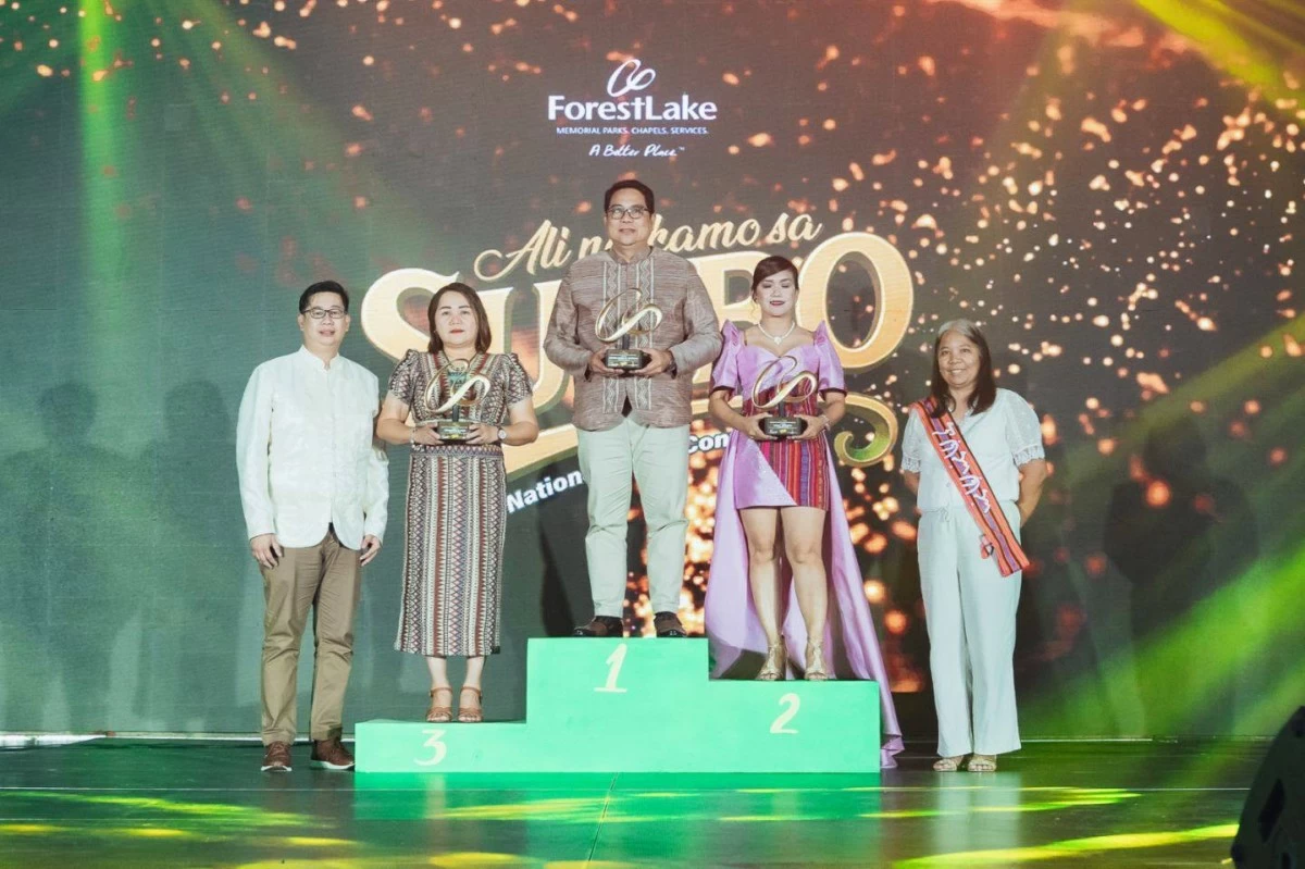 Top 3 National Sales Awardees for Unit Managers in 2024 — Jennifer D. Pile (Top 3, San Ildefonso, Bulacan), Lea L. Genova (Top 2, San Carlos, Pangasinan & Malasiqui), and Ermilando S. Varilla (Top 1, San Miguel, Bulacan) — are honored on stage for their exemplary sales performance, joined By Forest Lake’s Maricel S. Salialam of Finance and Marc Victorius Encarnacion of Corporate Planning.