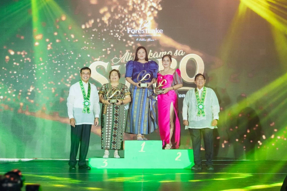 Top 3 National Sales Awardees for Agency Managers in 2024 — Editha F. Basa (Top 3, San Ildefonso & San Miguel, Bulacan), Ernesta B. Ibañez (Top 2, San Carlos, Pangasinan & Malasiqui), and Gina C. Tonson (Top 1, San Miguel & San Ildefonso, Bulacan) — are celebrated for their exceptional leadership and remarkable contributions to the success of their sales teams, joined on stage by Forest Lake’s Chairman Emeritus Antonio V. Syyap and President & CEO Alfred XerezBurgos III.