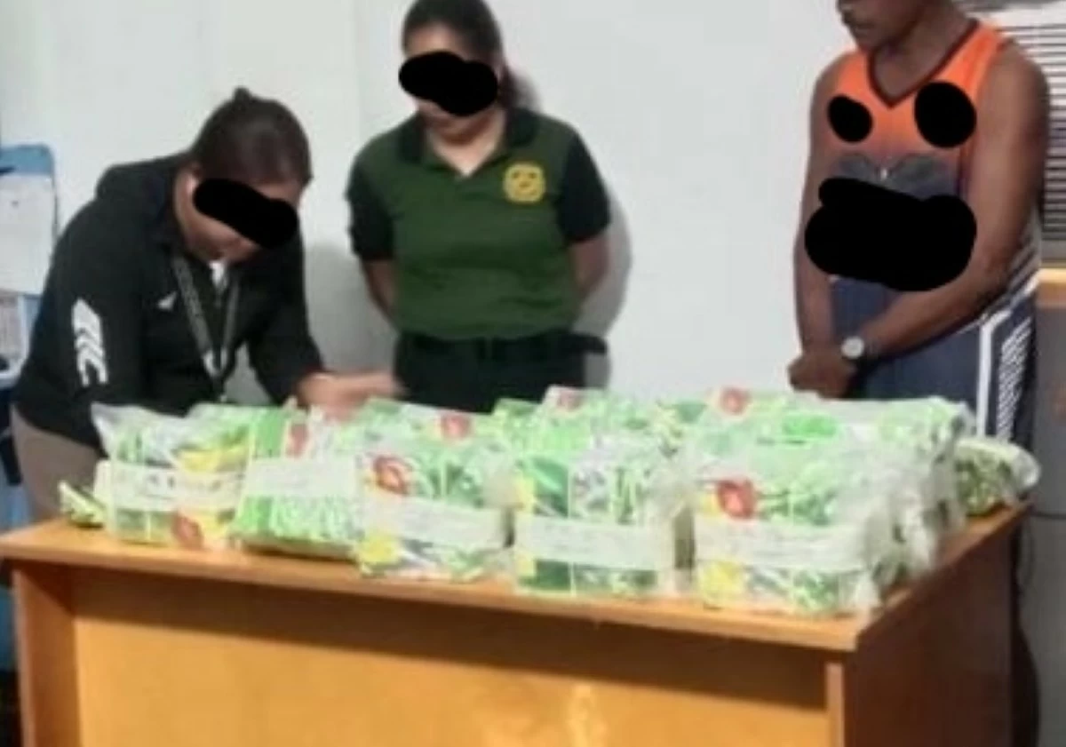 PDEA agents conduct inventory of the P166.6 million worth of shabu surrendered by a fisherman who said he found them along the shoreline of a barangay in Basco Batanes. (photo: PDEA) 