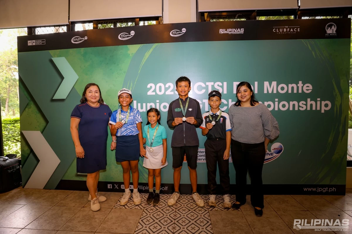 Winners pose with PGTI executive director Nana Soriano (left) and Del Monte Golf Club clubhouse manager Bea Roque (right) during awards ceremonies. They are (from second from left, Kimberly Baroquillo, Soleil Molde, Ken Guillermo and Jamie Barnes).