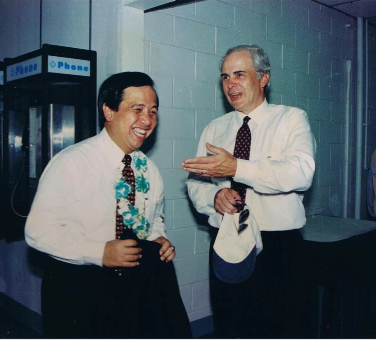 PRC CHAIRMAN Richard Gordon (left) and FedEx visionary founder Fred Smith.