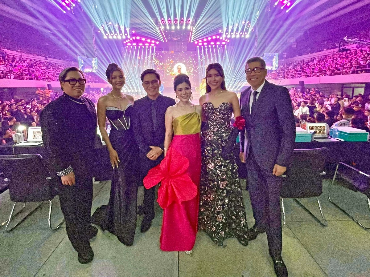 Judges Designer Edgar Buyan, Bb. Pilipinas Supranational 2018 Jehza Huelar, shoe designer Jojo Bragais, COO of Joji International Schools Nicole Hao Bian Ledesma, Theia Gems founder Kristine Joy Agcopra, and the author