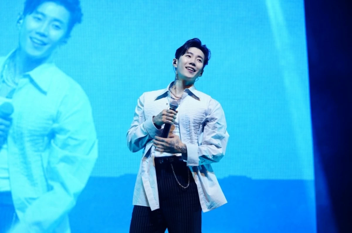 Korean-American rapper Jay Park performing at his world tour in Manila at the New Frontier Theater on June 28 (Live Nation Philippines) 
