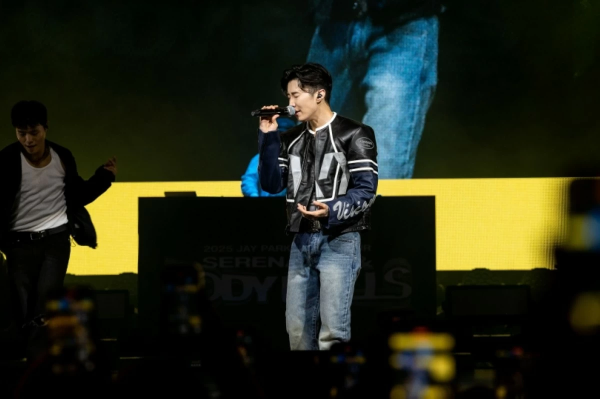 Korean-American rapper Jay Park performing at his world tour in Manila at the New Frontier Theater on June 28 (Live Nation Philippines) 
