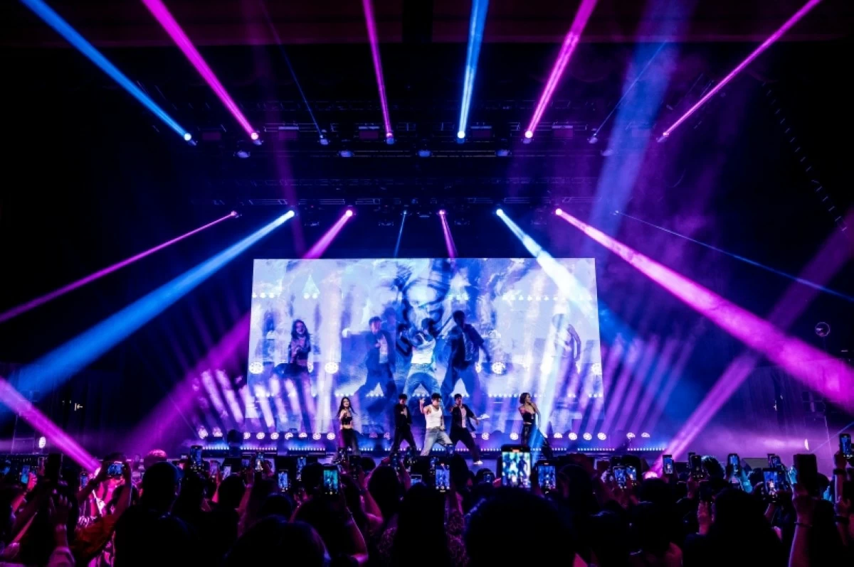 Korean-American rapper Jay Park performing at his world tour in Manila at the New Frontier Theater on June 28 (Live Nation Philippines) 
