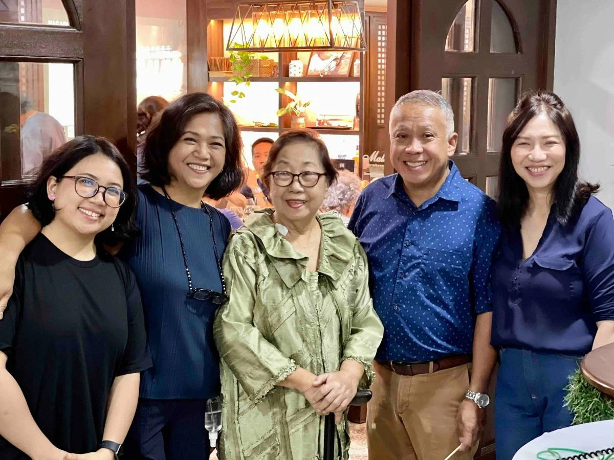 CACAO AND CHEESE ROYALTY Ingrid Puentespina, Olive Puentepsina, the matriarch-founder Charita Puentespina, Rex Puentespina, and Jen Puentespina