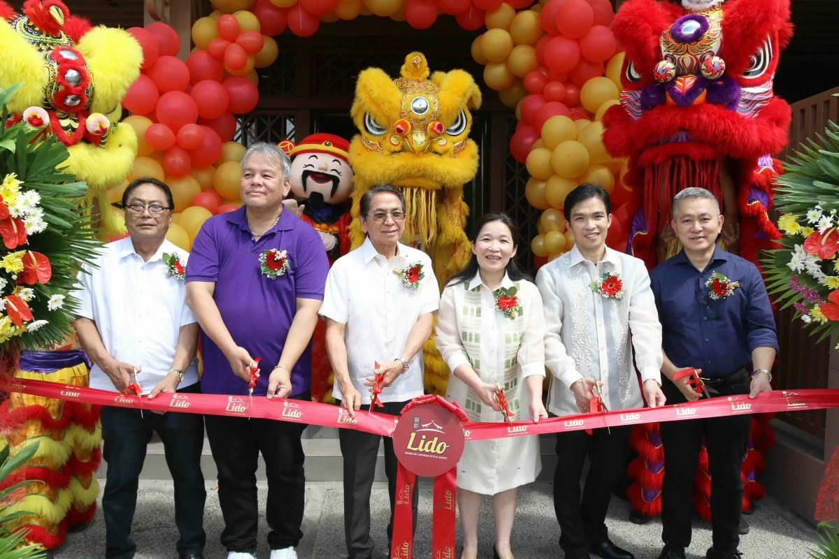 Bacoor Councilor Rey Fabian, councilor-elect Jefferson lao, hon. DILG Asst Secretary Florencio Bernabe, Lido Cocina Owners Annie Wong and Mark Wu with Arch. Peter Ong.