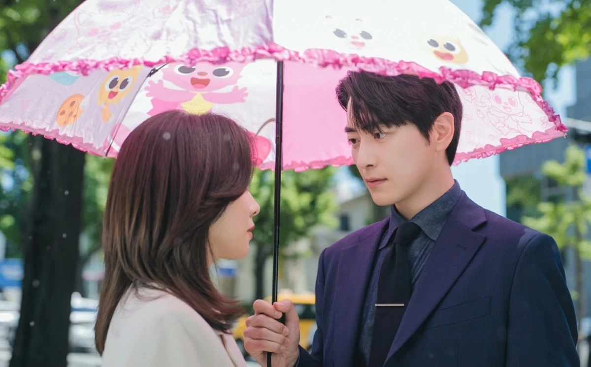 Lee Jun-hyuk and Han Ji-min in 